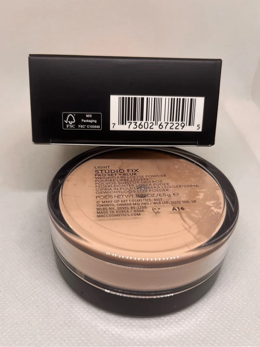 New MAC Studio Fix Pro Set+Blur Shade Light Loose Powder New in box